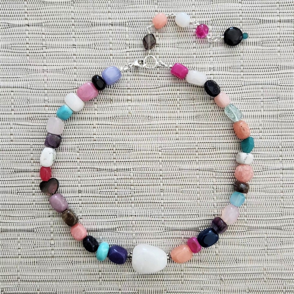 BEADED NECKLACE HANDMADE